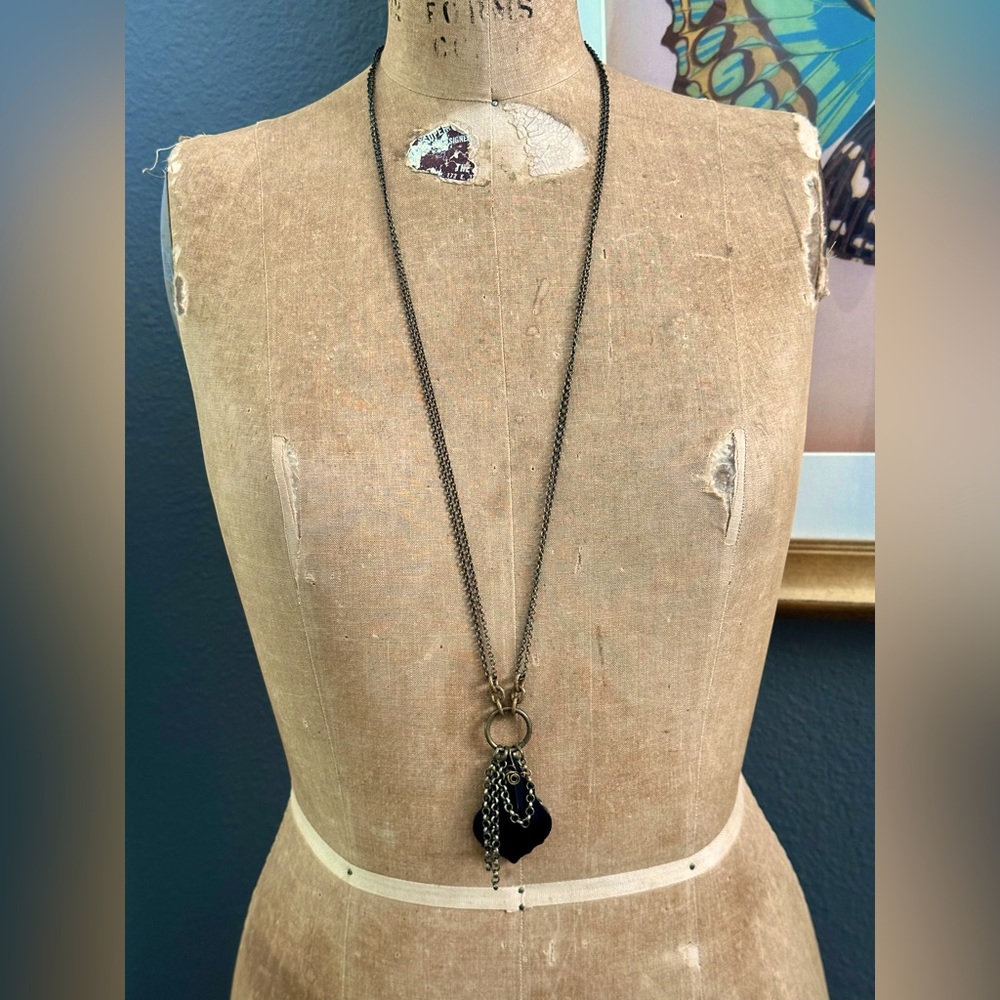 🖤 ANGEL COURT 〰️ VINTAGE ANGEL CHANDELIER NECKLACE 32” Length